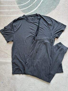 Abercrombie & Fitch Men's Dark Gray Lounge Tee & Jogger Set